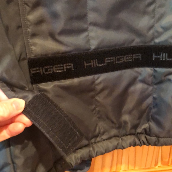 Tommy Hilfiger Men’s Nylon Puffed Vest - Picture 5 of 14